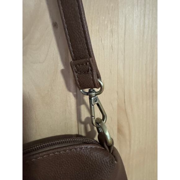 Joy Susan | Brown Vegan Leather Cross Body Purse - Picture 4 of 11